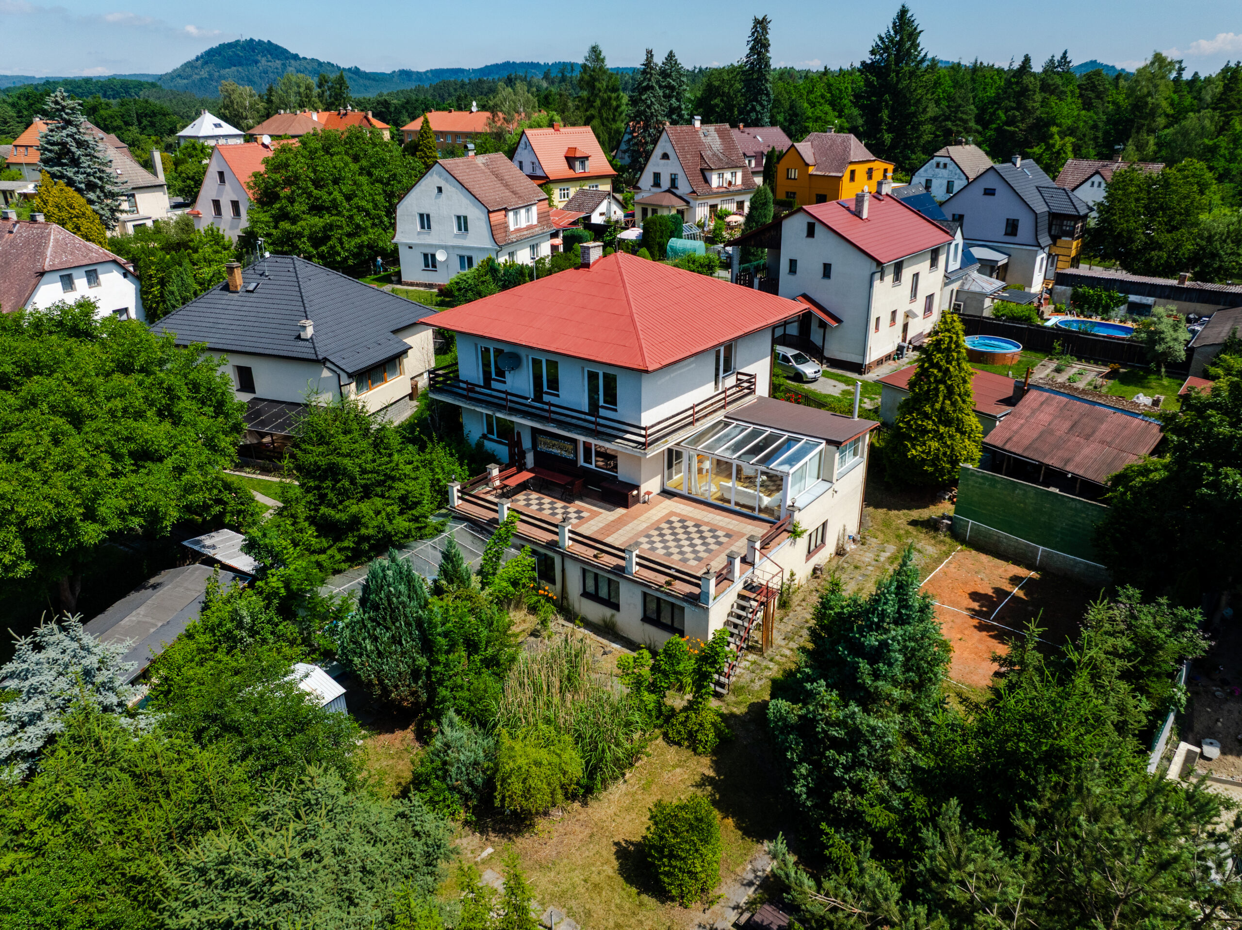 Náhledová fotka nemovitosti – Prostorný rodinný dům pár minut od Máchova jezera